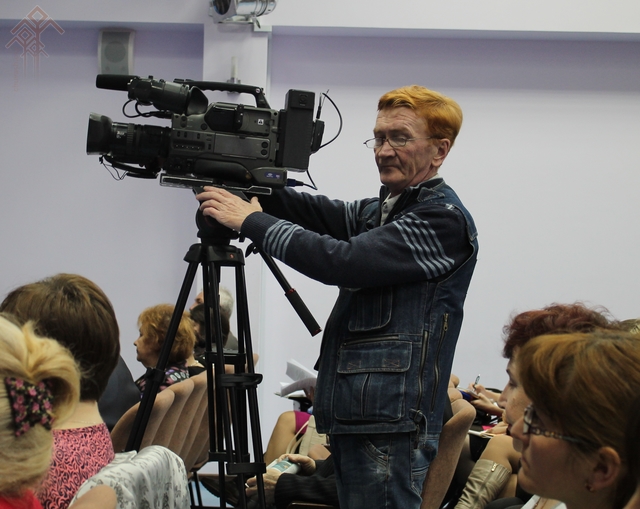 Сергей Мышев за любимой работой. Фото Виталия Станьяла (18 апреля 2015 года)