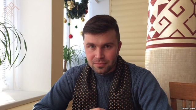 Журналист и переводчик Руслан Сайфутдинов
